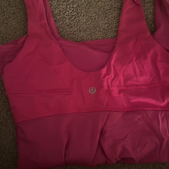 lululemon tank - Picture 2 of 2